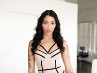 Vanessa entfesselt - Eine Fotze Fickt