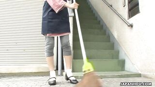 Patron Ardent Baise Yui Misaki Mariée en Léchant sa Chatte