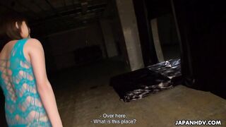 Mirai Aoyama explorée par les mains et la langue dans un fantasme de miroir