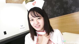 Jeu de rôle coquin en tenue d'infirmière de Mari Ozawa