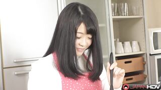 Runa Mizuki stuzzica il marito con fascino nudo