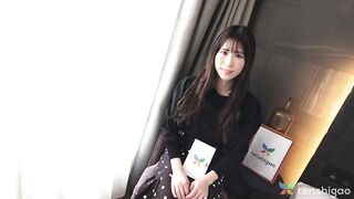 Esordio da Modella per Adulti di Hitomi Kanzaki in Bikini