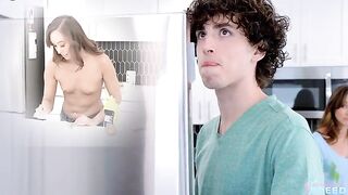 Stepmom Christy Love Teaches Dylan To Breed Her - S5:E2
