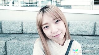 Il Viaggio da Party Girl a Star del Porno di Ouka Yamashita Bionda Curvy
