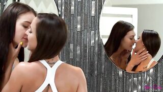 La Surprise de Douche d'Amirah S11:E8