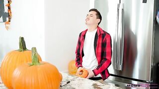 Whitney Oc Teaches Stepson To Fuck Pumpkins - S22:E8