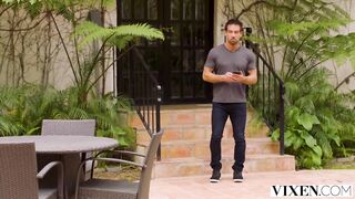 Kiara Jessie married man trio vacation affair