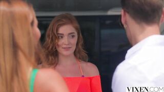 Despertar Erótico de Jia Lissa: Explorando o Prazer com Agatha Vega