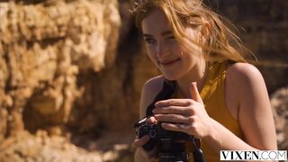 VIXEN Jia Aventura Griega de la Pareja Revivida con Fotógrafo
