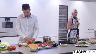 O Apetite Anal de Natasha: O Prazer Moreno da TUSHY
