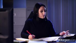 Angela White erforscht ihre Vergangenheit mit ihrem Ehemann Gabbie