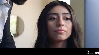 Joueuse timide Violet Myers déchaînée en tenue sexy