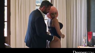 Joueuse timide Violet Myers déchaînée en tenue sexy