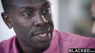 Pai de Açúcar Dominante Treina Estagiária da Blacked