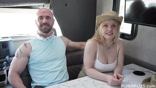 Aventure débridée de Kylie en camping-car