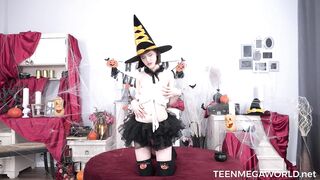 Margo Von Teese's Halloween Night: Magie Déguisée et Baise Crue