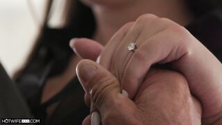 Satisfying the Desires of Naughty Wife Elizabeth Skylar