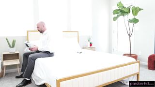 Julia James JoinsVR Masturbation Session
