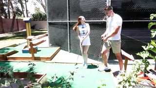 L'escapade coquine de Mazy sur le terrain de golf avec Dan