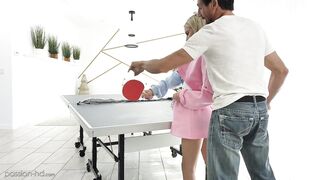 El Reto de Ping Pong Desnuda de Kiara