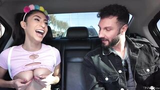 Mitfahrt blowjob mit fremdem auf dem weg zu ihr