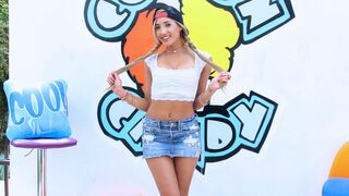 Aventura erótica de Chloe Amour boca a trasero