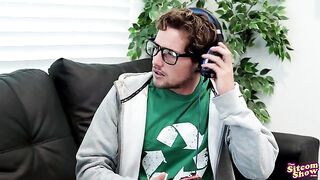 Leonard's Unexpected Cunnilingus Adventure S4:E2